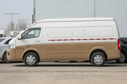 2023 2024 Foton View G9 New Car Commercial Transport Long Wheelbase High Roof 2/6 Seats Van Mini Trucks