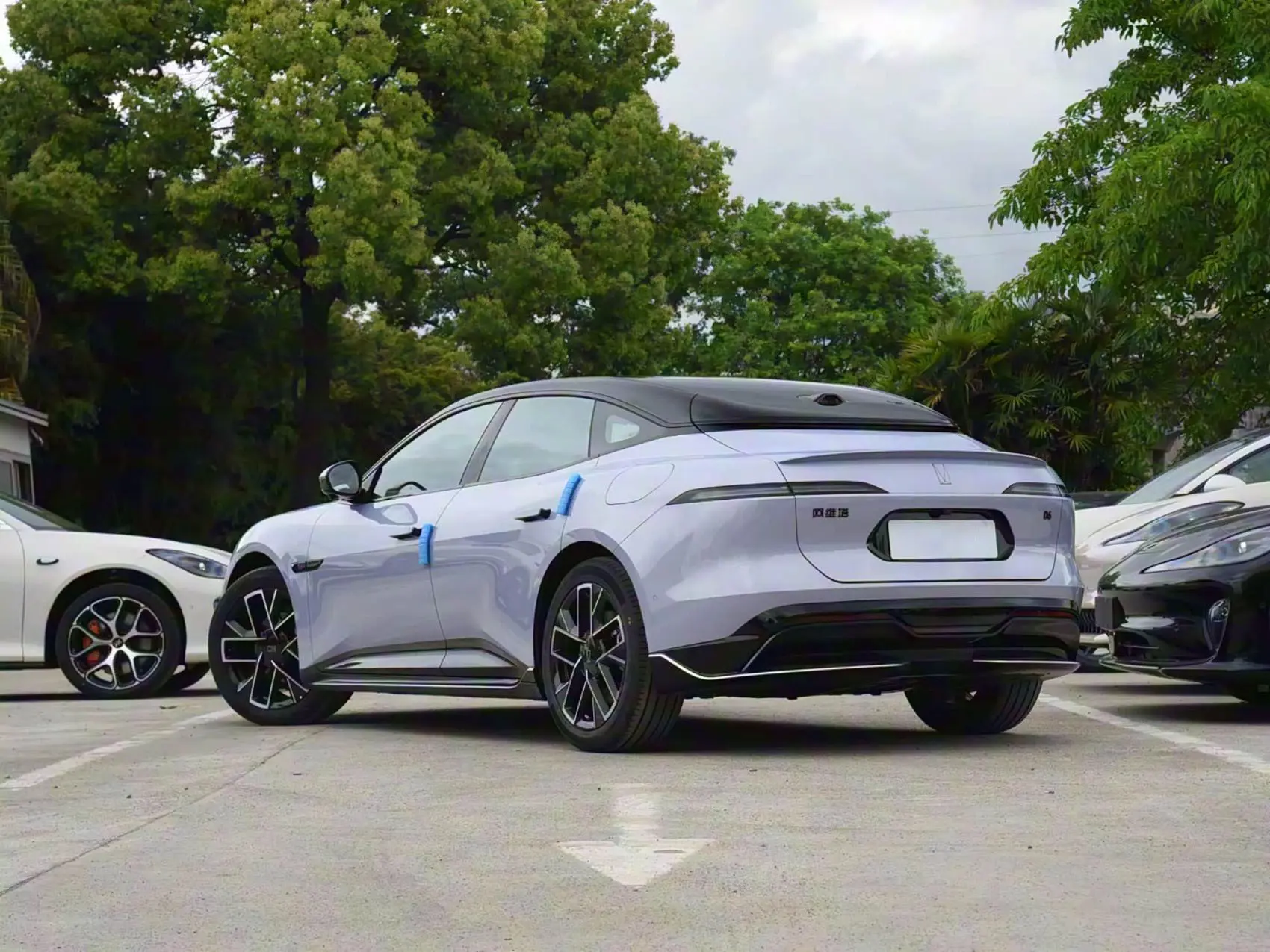 2025 Avatr 06 Pure Electric/Range Extension New Cars 5 Seats New Energy EV Car for Sales