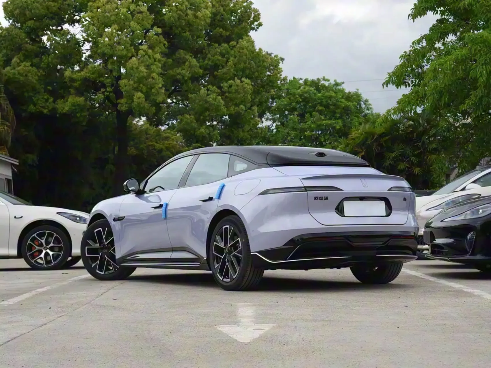 2025 Avatr 06 Pure Electric/Range Extension New Cars 5 Seats New Energy EV Car for Sales