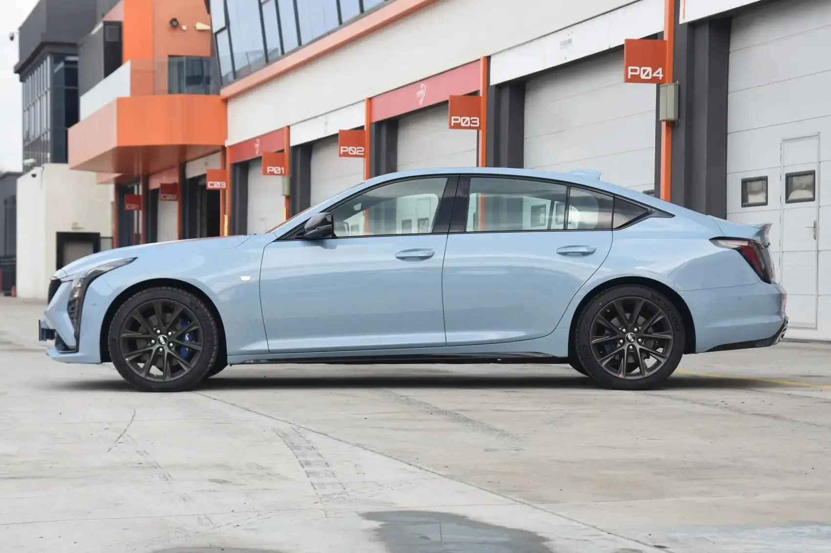 2025 Cadillac CT5 28T New Cars 2.0T 237hp L4 Gasoline Petrol Car New and Used Cars Made in China