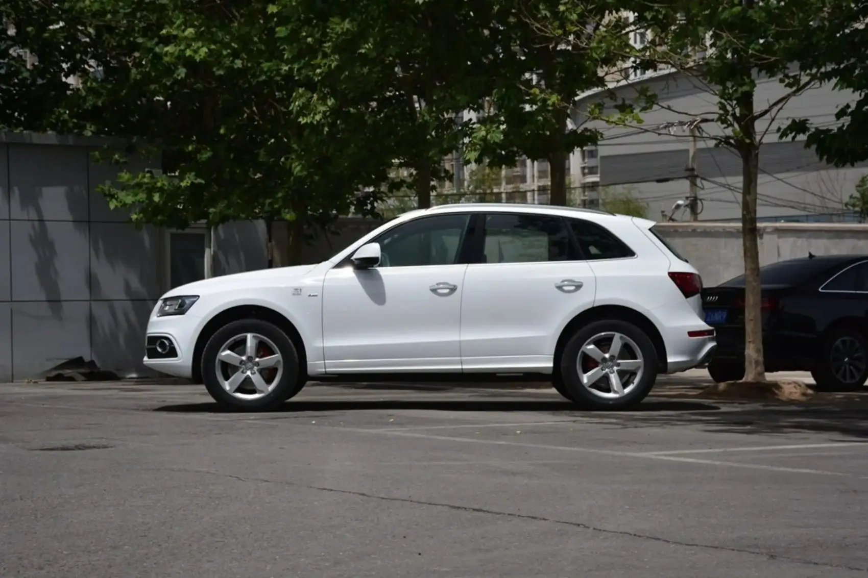 2016 2017 2018 Audi Q5 40 TFSI Pre-owned Vehicle Luxury Cars in China 2.0T SUV 5-Door 5-Seater