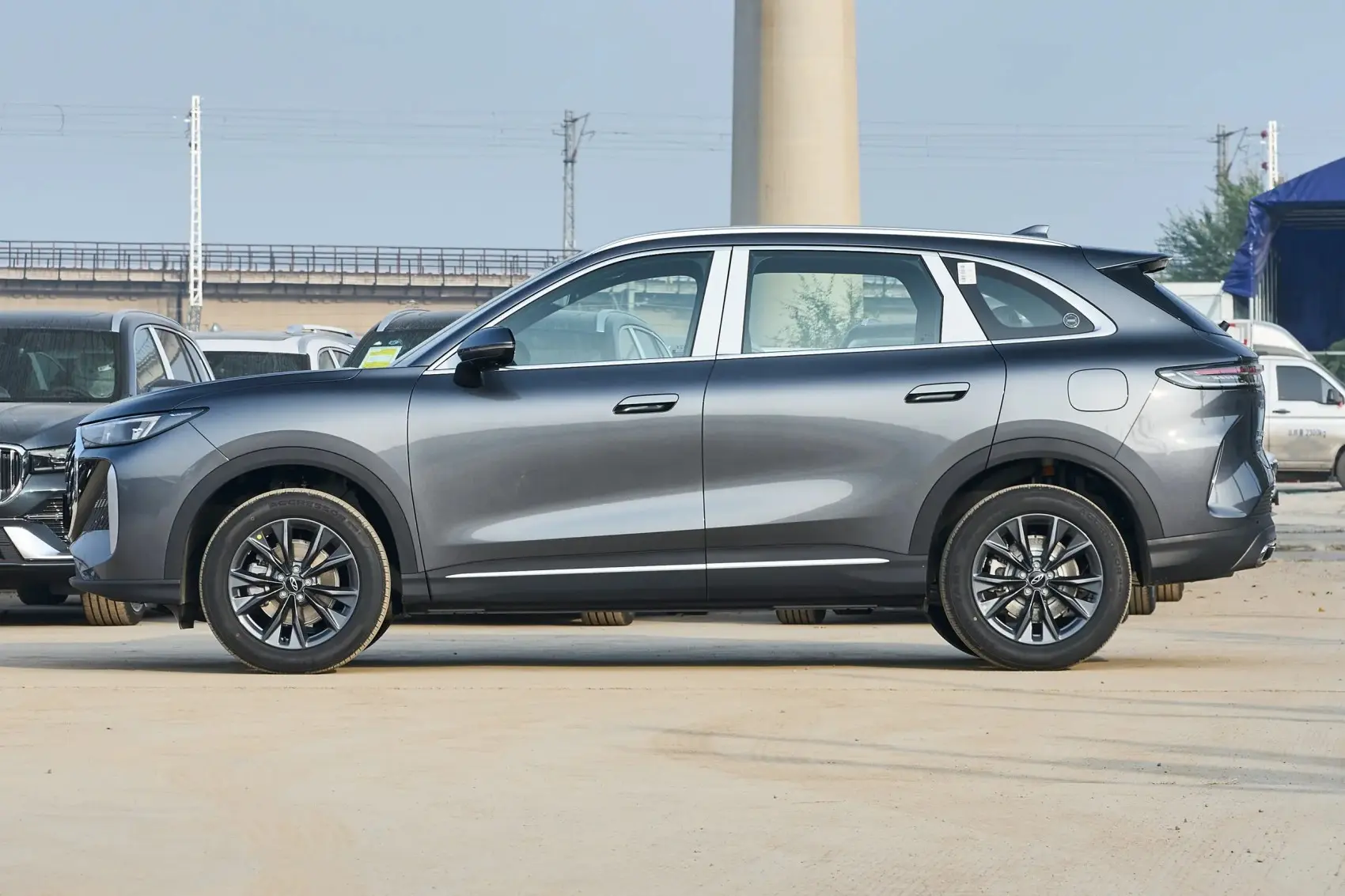 2025 2026 Chery Tiggo 8 new cars Petrol Vehicle SUV Luxury 5-seater/7-seater Made in China