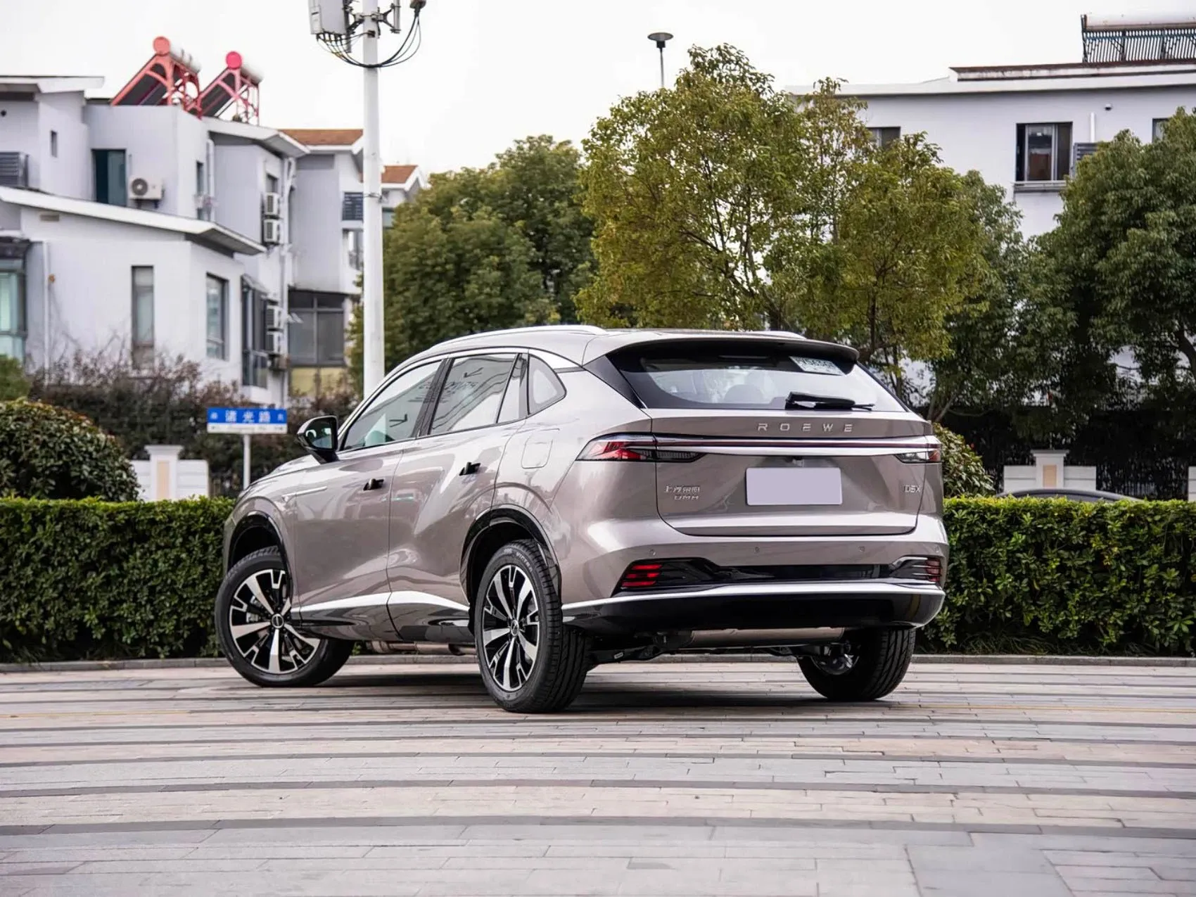 2024 Roewe D5X DMH New and Used Cars New Energy Vehicle Electric Sedan 135KM