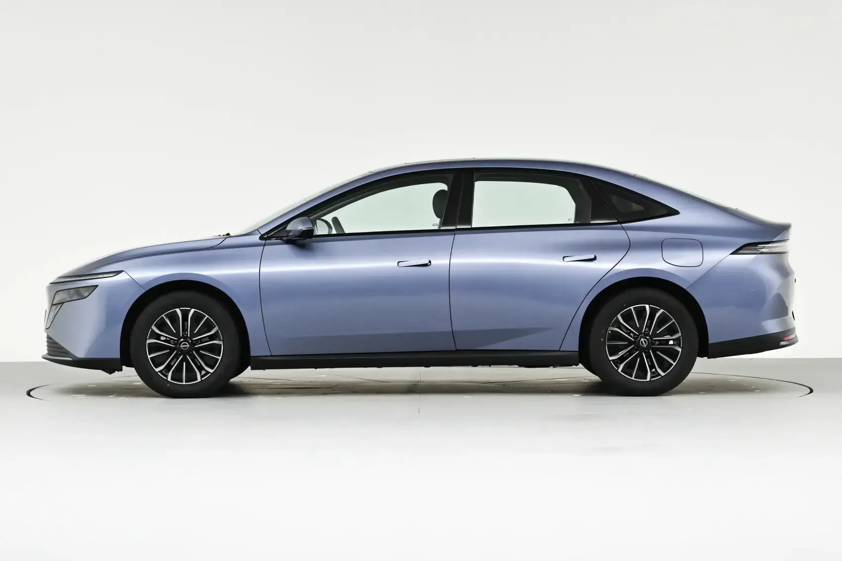 2026 Dongfeng Nissan N6 New Cars Mid-Size Plug-In Hybrid Electric Vehicle New Energy