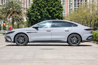 2025 2026 New Left Hand Drive BYD Han L DM-i Autos Sedan Cheap Price New Energy Car