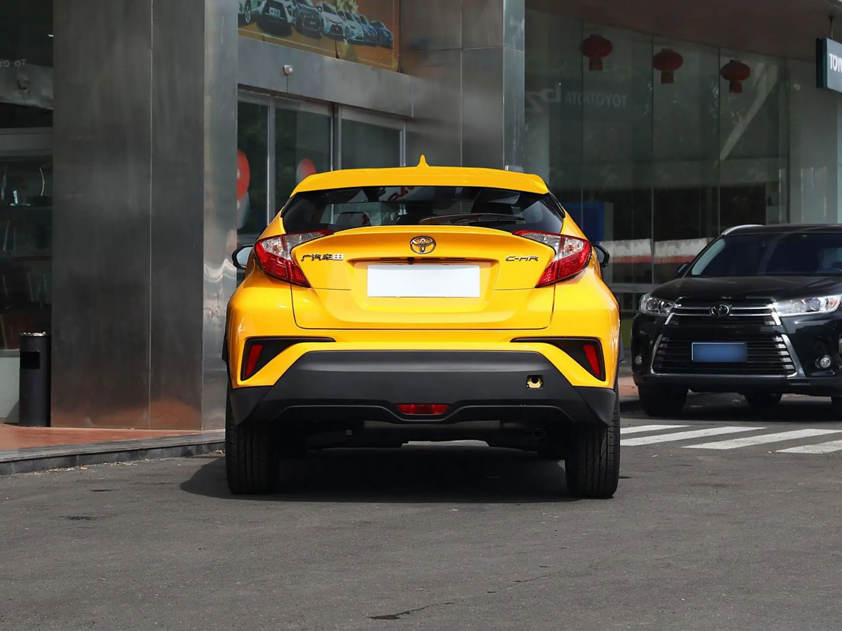 2023 Toyota C-HR 2.0L New Car Cheap Used Car Gasoline-electric Hybrid Automobile