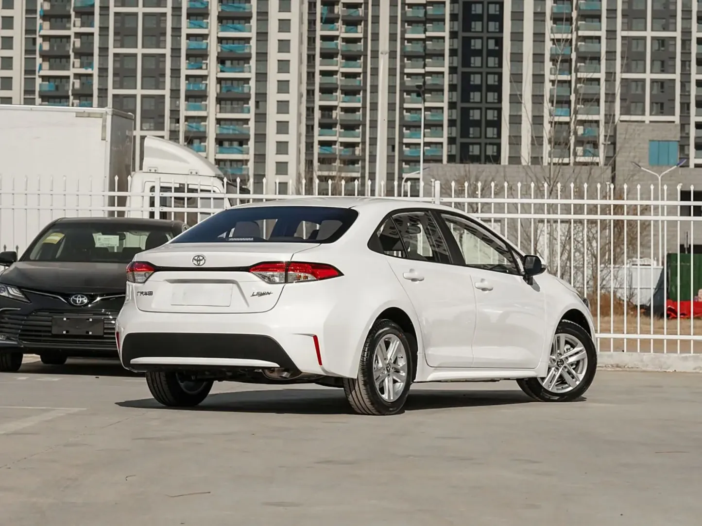 2022 Toyota Levin Used Car Petrol Gasoline-electric Hybrid Vehicle New Energy Ev Car