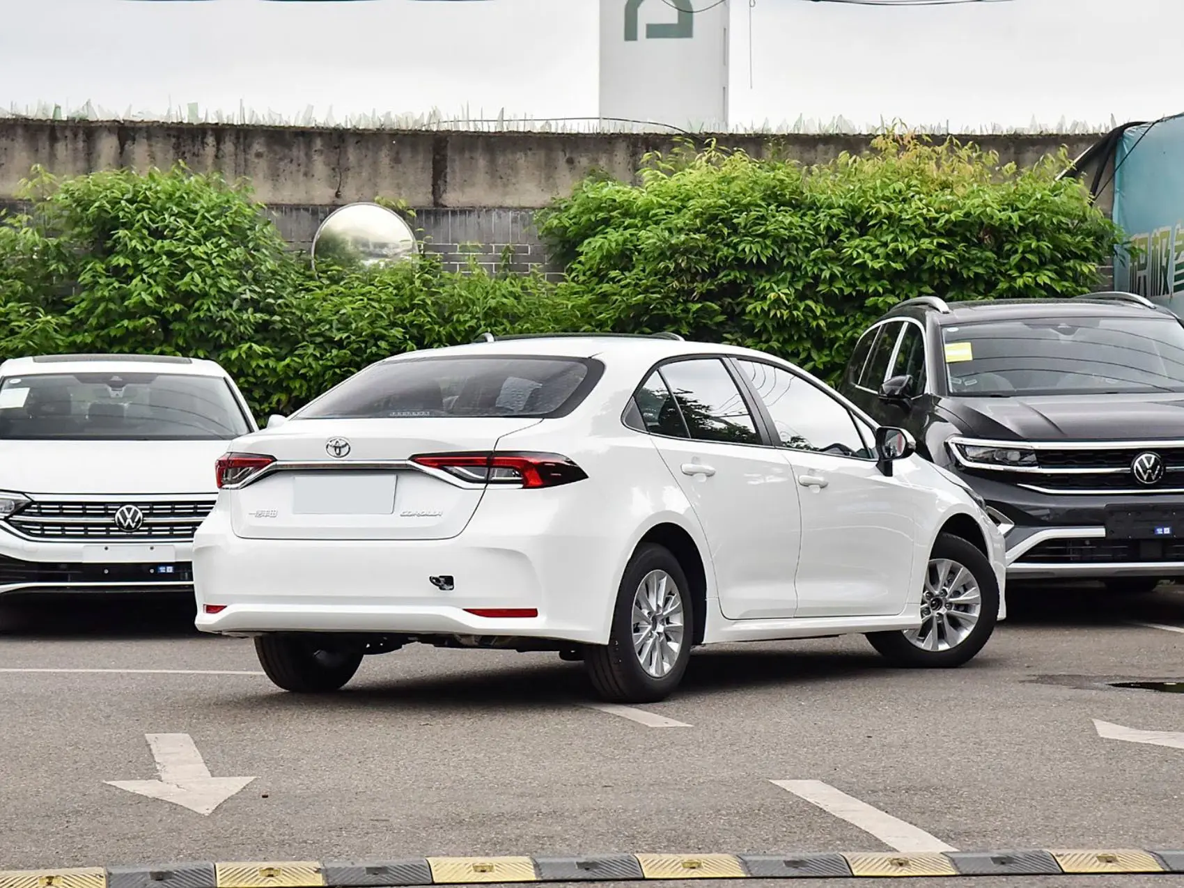 2022 Toyota TNGA 1.5L CVT 2023 Toyota Corolla 1.2T 1.5L 1.8L Used Car Petrol Autos Gasoline-electric Hybrid
