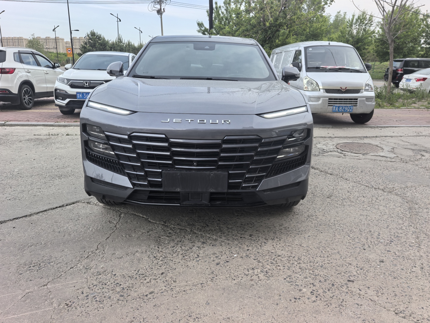 Used 2022 Jetour Dasheng/Dashing 1.6T DCT Wangzhe PLUS in Gray with 46,922 km