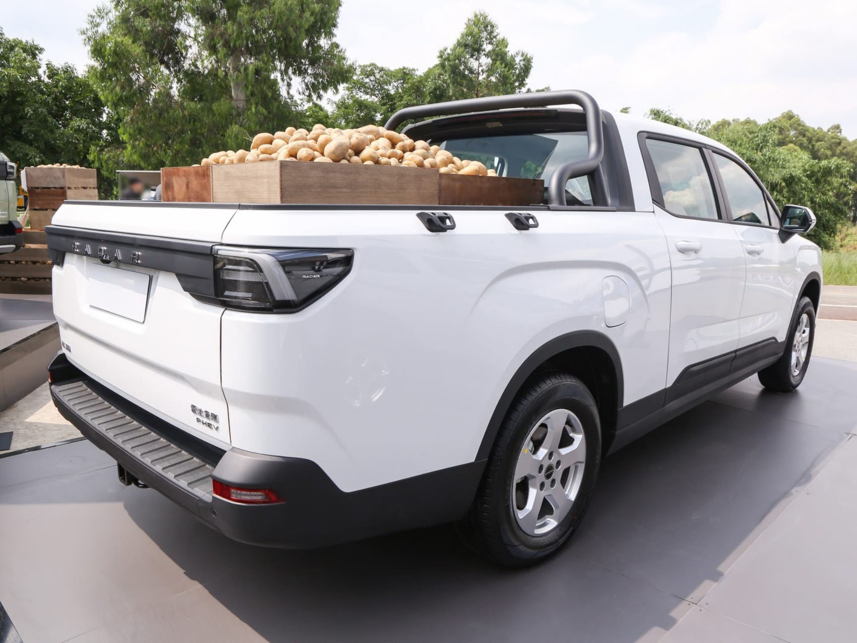 2025 New Car Geely Radar Jingang New Energy Electric Vehicle Pure Electric Plug-in Hybrid 605km