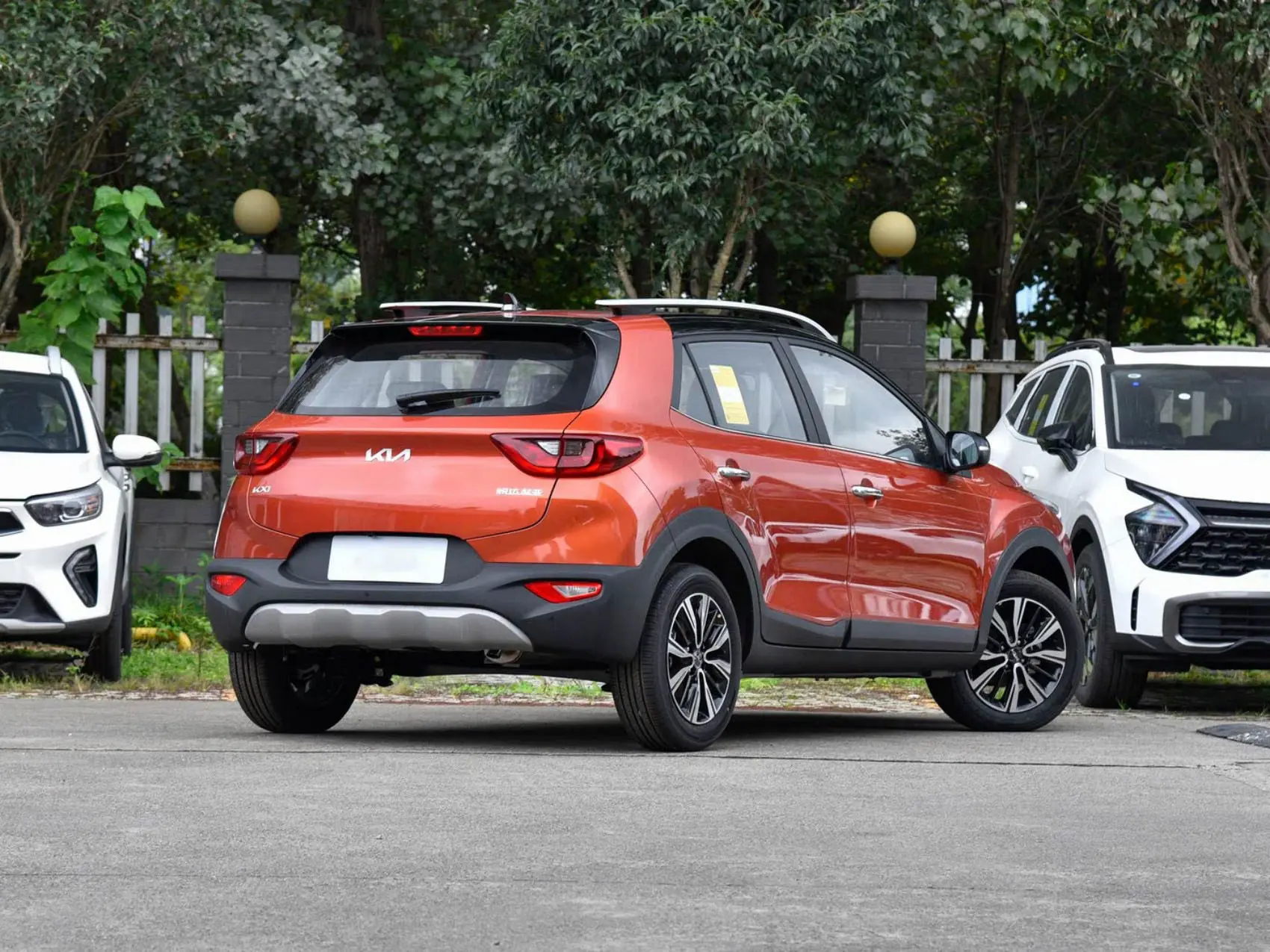 2021 Kia Stonic 1.4L New Car KX1 Used Gasoline Car CVT Electric Sunroof SUV Buy Cheap Car Online