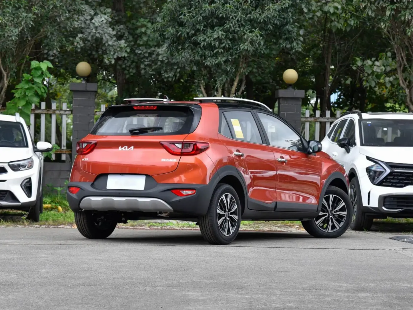 2021 Kia Stonic 1.4L New Car KX1 Used Gasoline Car CVT Electric Sunroof SUV Buy Cheap Car Online