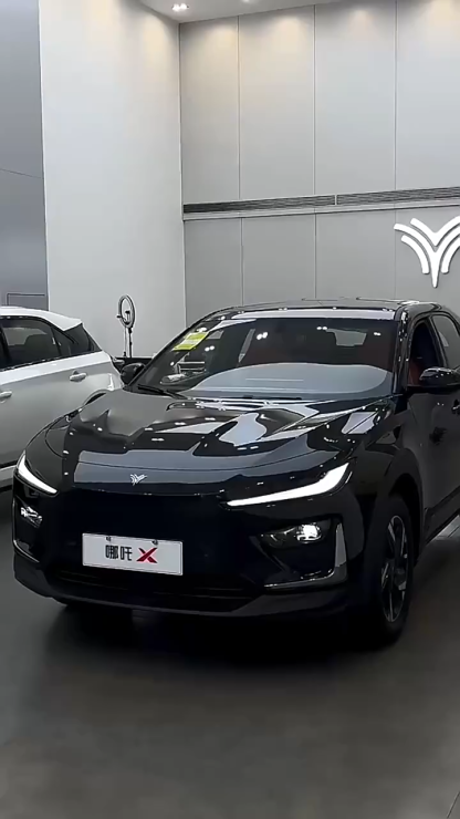 2025 Nezha X 500 Used Electric Car 5-door 5-seat SUV 360-degree Panoramic View Ev Car