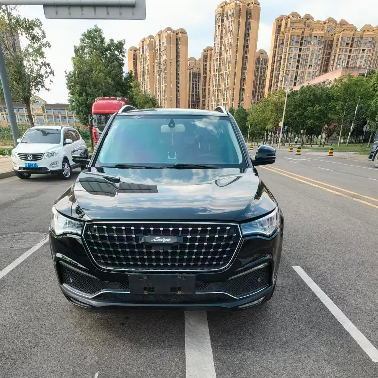 Premium Used 2017 Zotye T700 2.0T Dual-Clutch Luxury Edition, Black, 48,629 km
