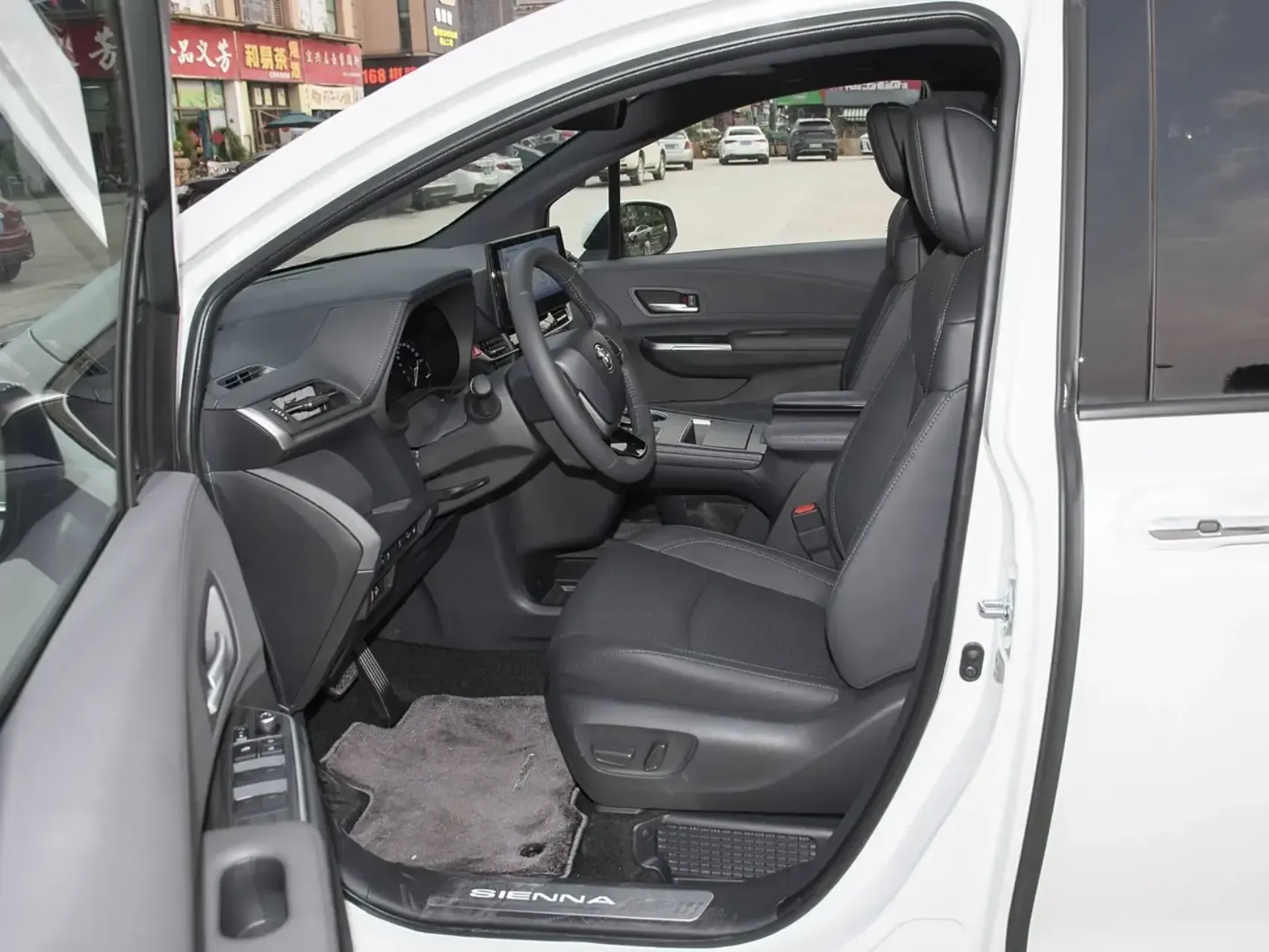 2024 Toyotaa Sienna MPV AWD Hybrid 2.5L 189PS L4 New Car