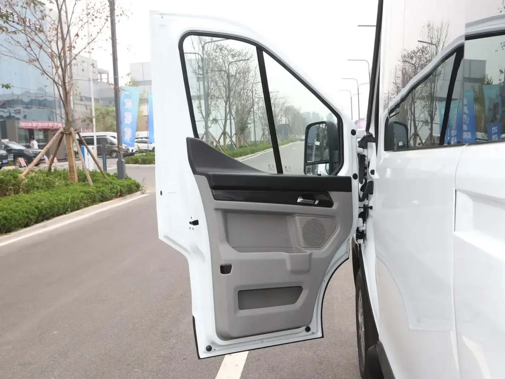 2024 Ford Transit T8 new car