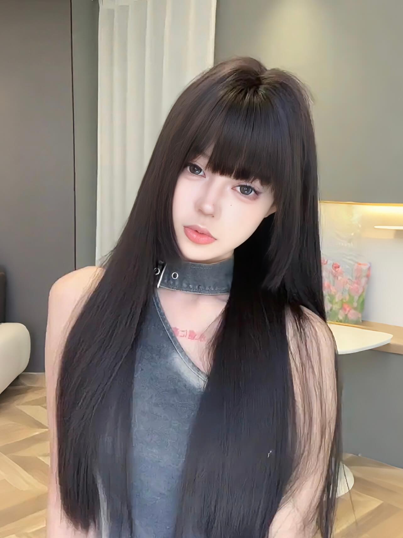 Her Royal Highness 👑 Hime Cut Long Straight Wig - Face-Framing, Heat Resistant, 65-70cm