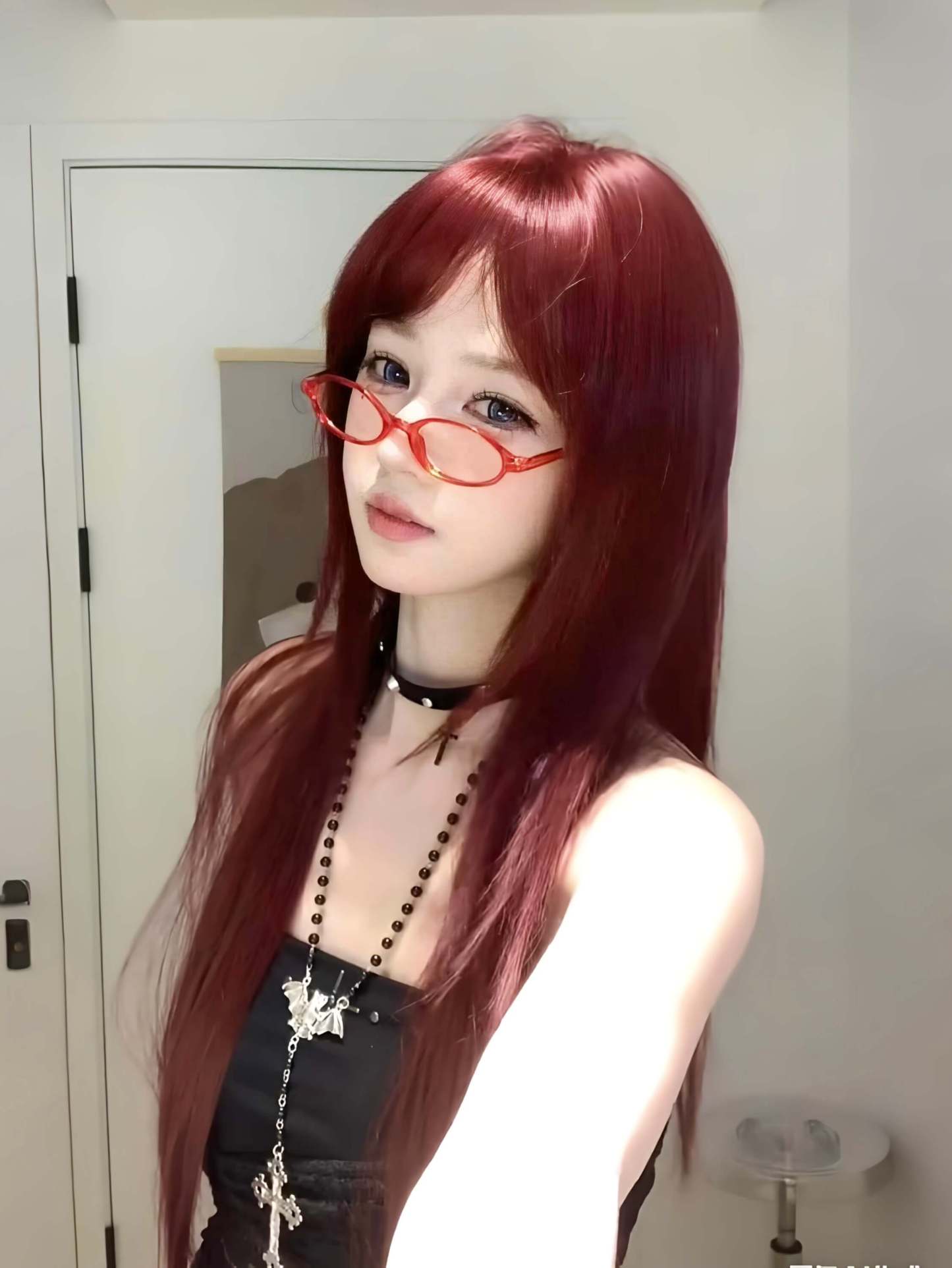 Red Wine 🍷 Long Straight Wig with Bangs – Face-Framing, Breathable Full Cap, 65–75cm