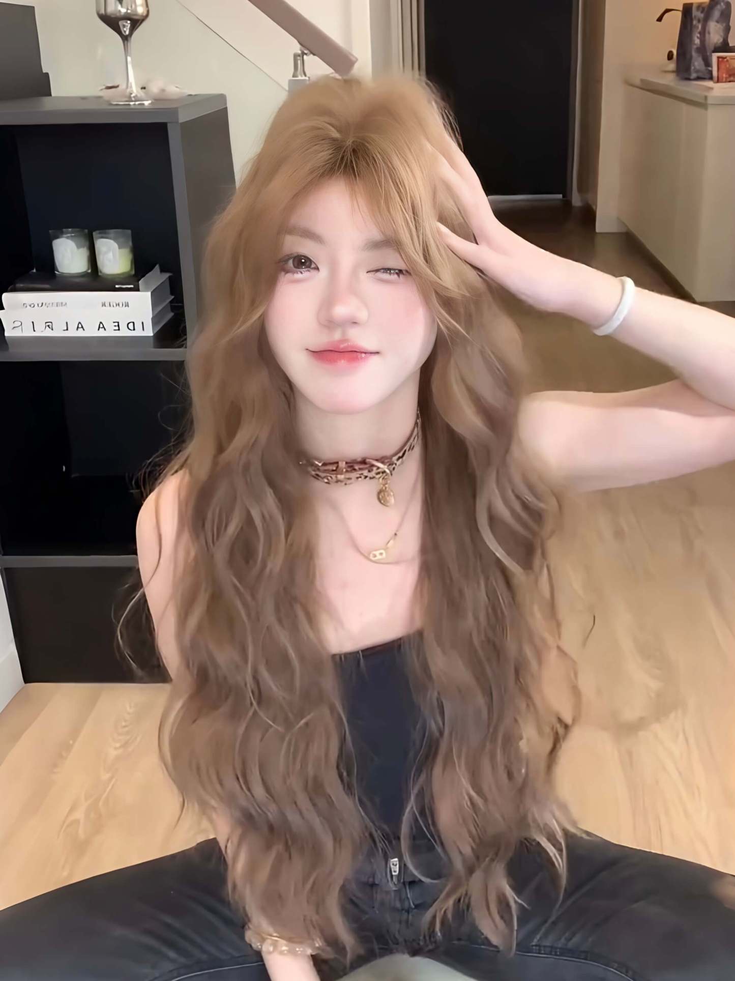 Dream Curls 💫 Long Wavy Wig – Youthful & Sweet Style, Full Cap Design, Natural Volume, 60–70cm