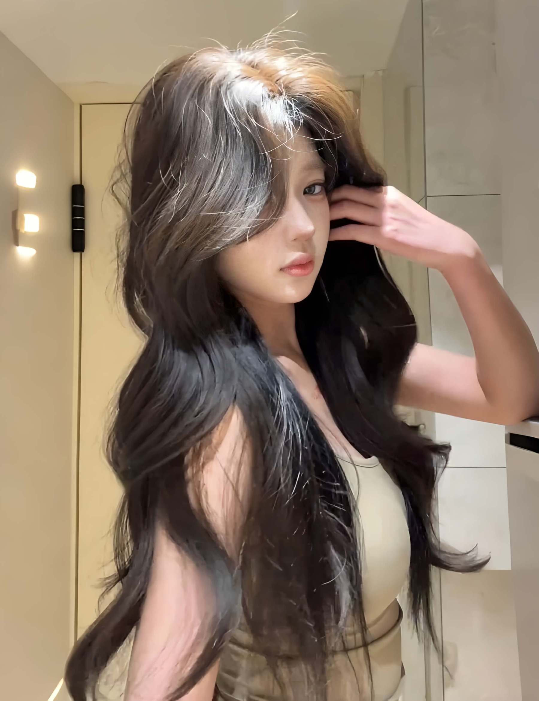 Heartbeat 💖  Middle-Part Wavy Topper – Exclusive Design, Natural Black, No-Wig-Cap Style, 65–75cm