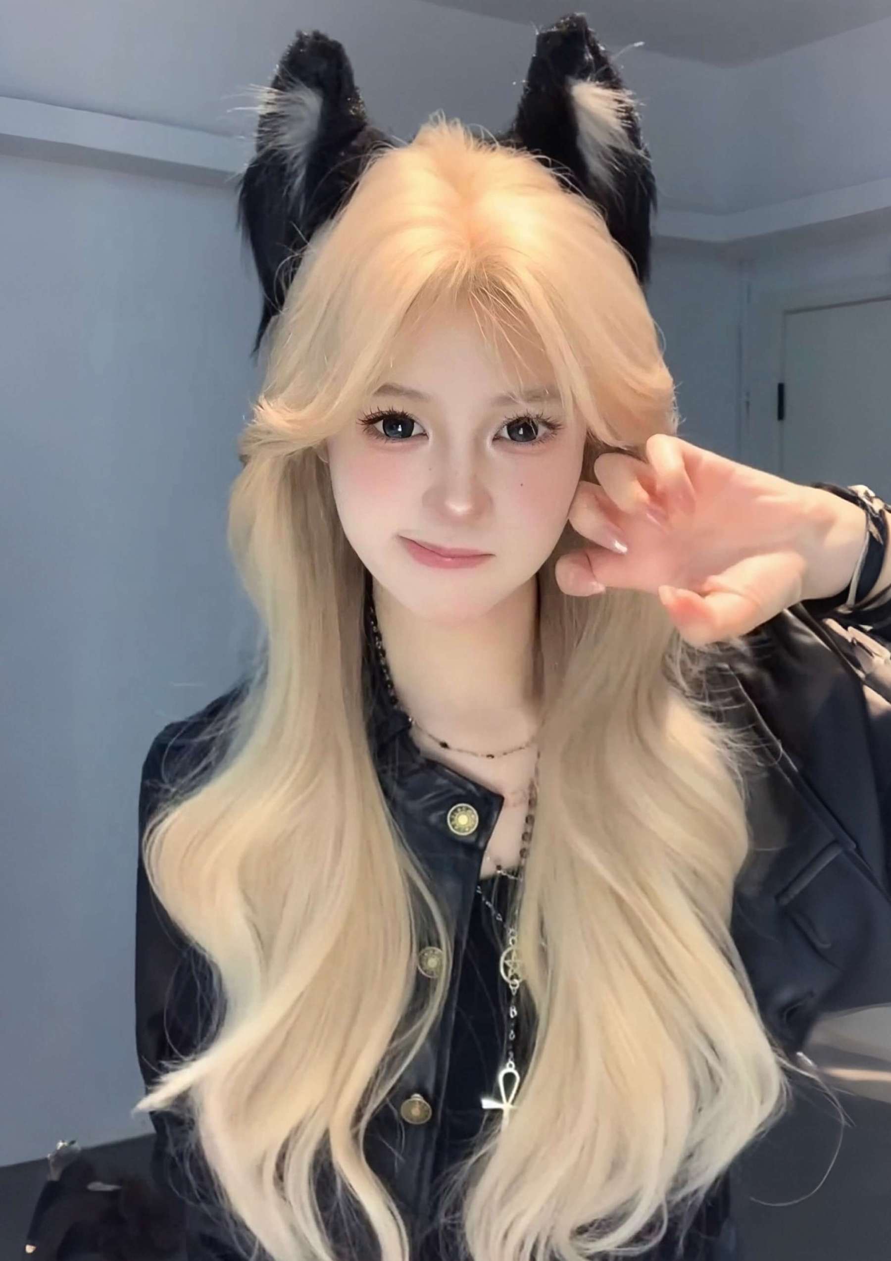 Starlight 💫 Blonde / Black / Brown / Orange Wig – Middle-Part Fringe, Straight / Wavy, Exclusive Design, Full Cap, 65–75cm