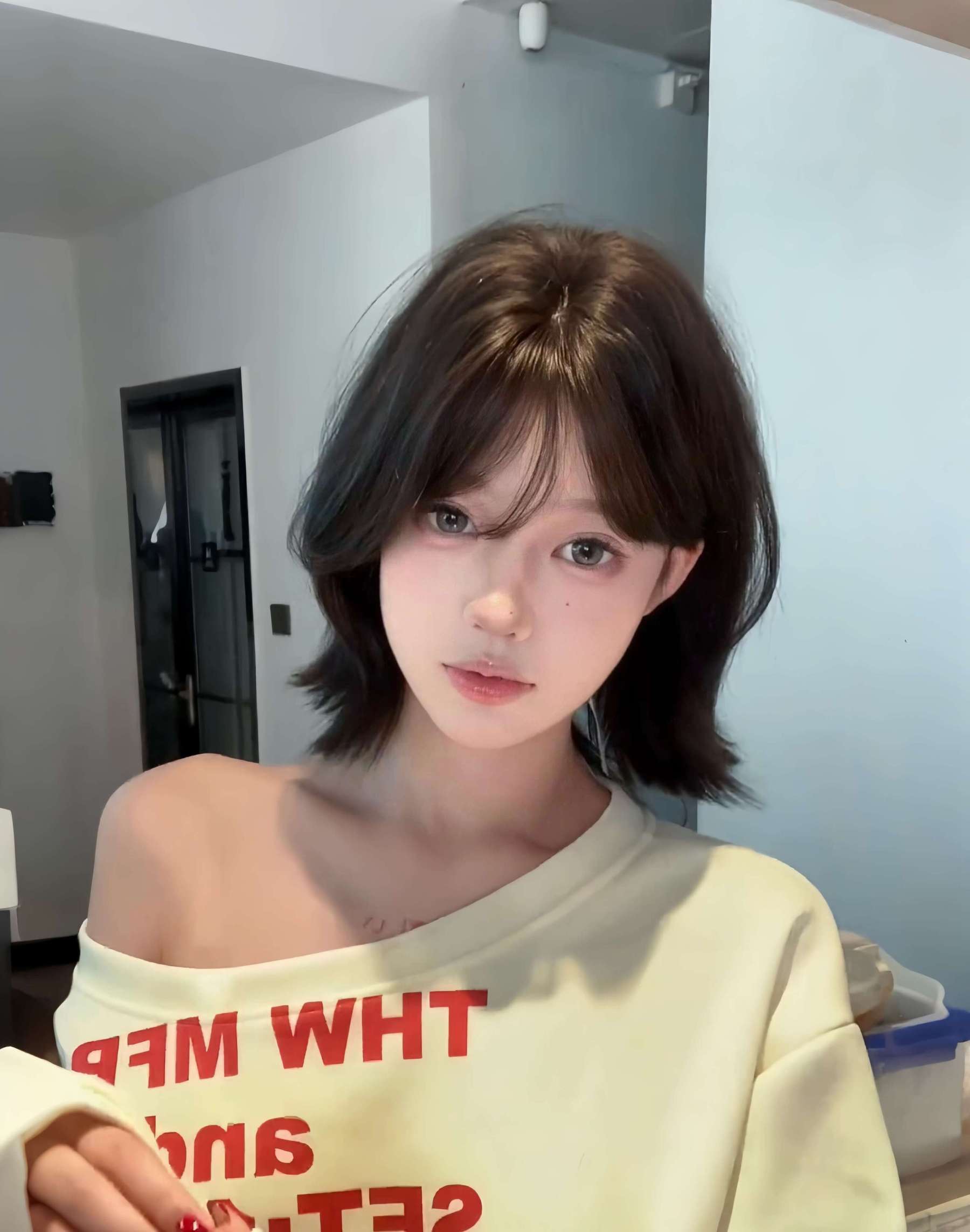 First Love💗Middle-Part Wavy Short Wig – Face-Framing Design, Natural & Breathable, Full Cap, 30–35cm