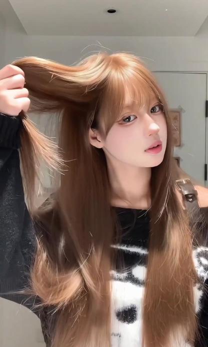 Sunshine 🌞 Bean Sun-Brown Long Straight Wig – Layered & Youthful Design, Full Cap, 60–70cm