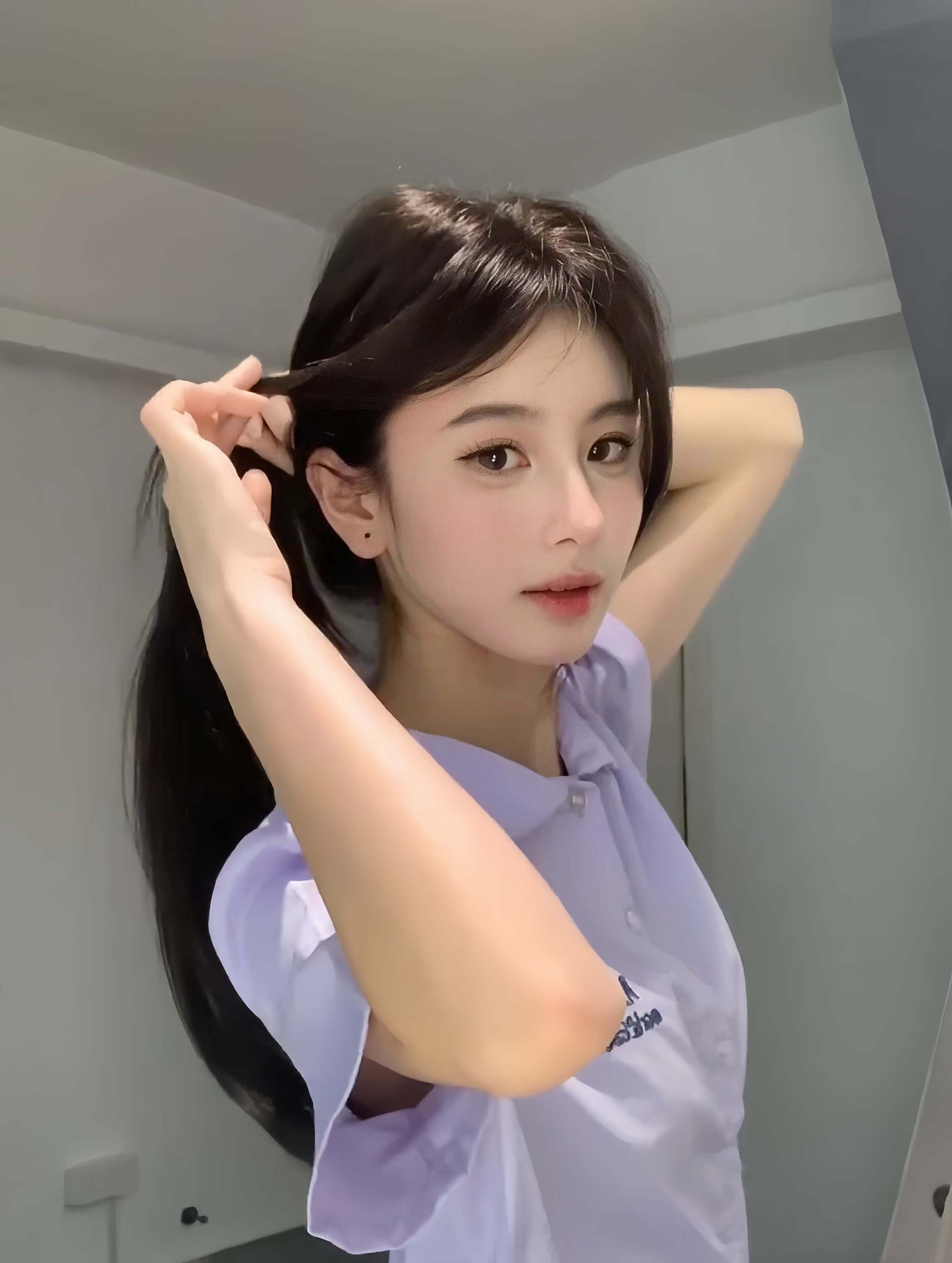 Lingering Love💧Long Straight Wig – Middle-Part, Face-Framing Hairline, Natural & Breathable, Full Cap (65–75cm)