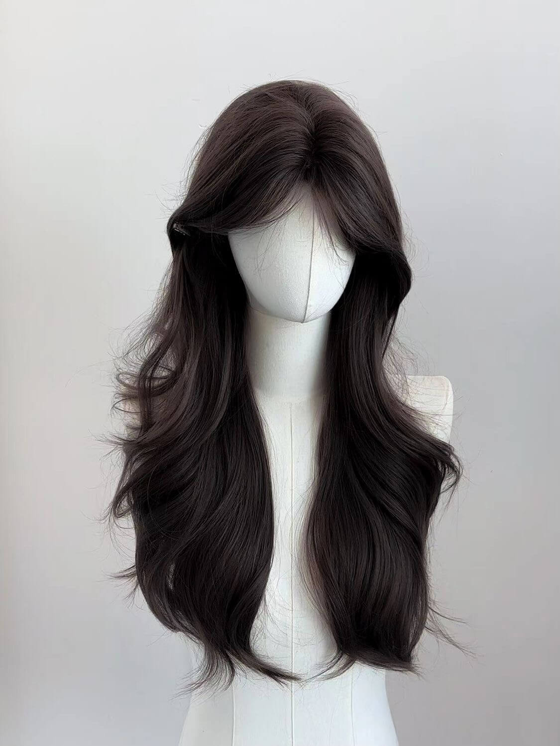 Heartbeat ❤ Middle-Part Long Curly Wig – Face-Framing Design, Natural & Breathable, Full Cap, 65–75cm