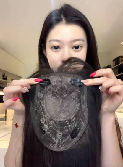 Heartbeat 💖  Middle-Part Wavy Topper – Exclusive Design, Natural Black, No-Wig-Cap Style, 65–75cm