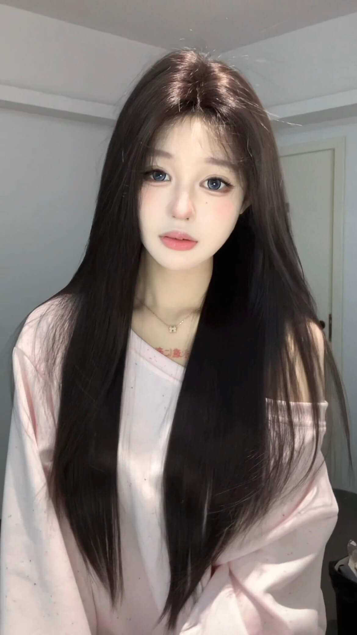 Lina ❤ Middle-Part Long Straight Wig – Natural Vibe Style, Caramel Brown / Natural Black, Full Cap, 65–75cm