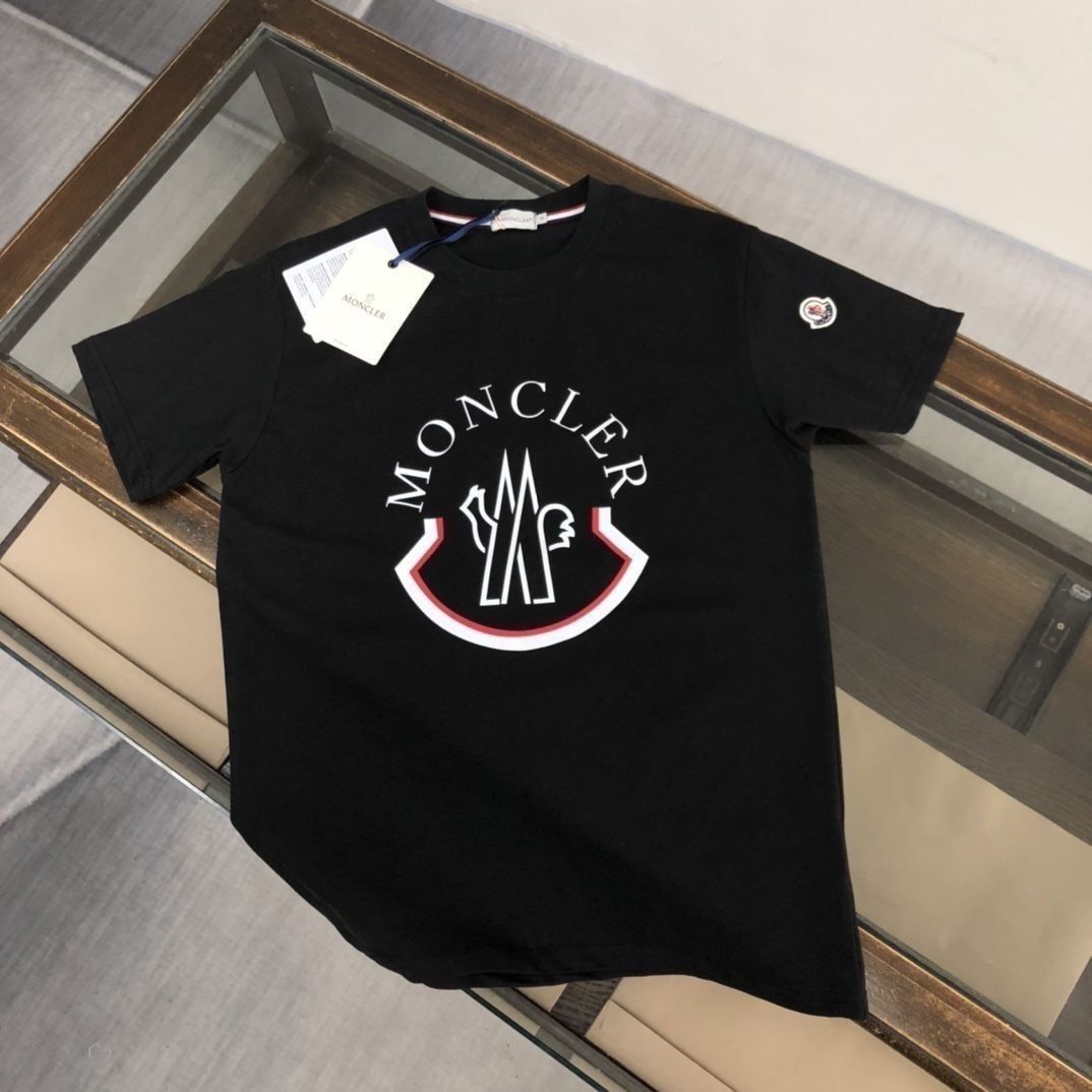 【Moncler 】（モンクレール）男女兼用、ご好評に付き再入荷！