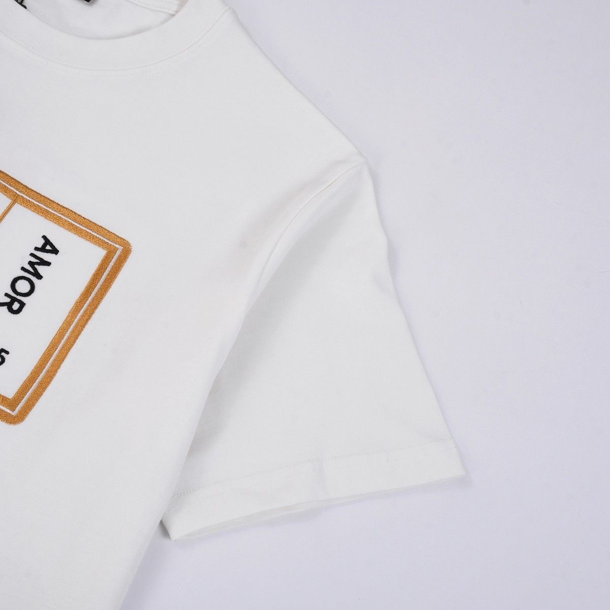 【FENDI公式旗艦店】 Tシャツ ご好評に付き再入荷！