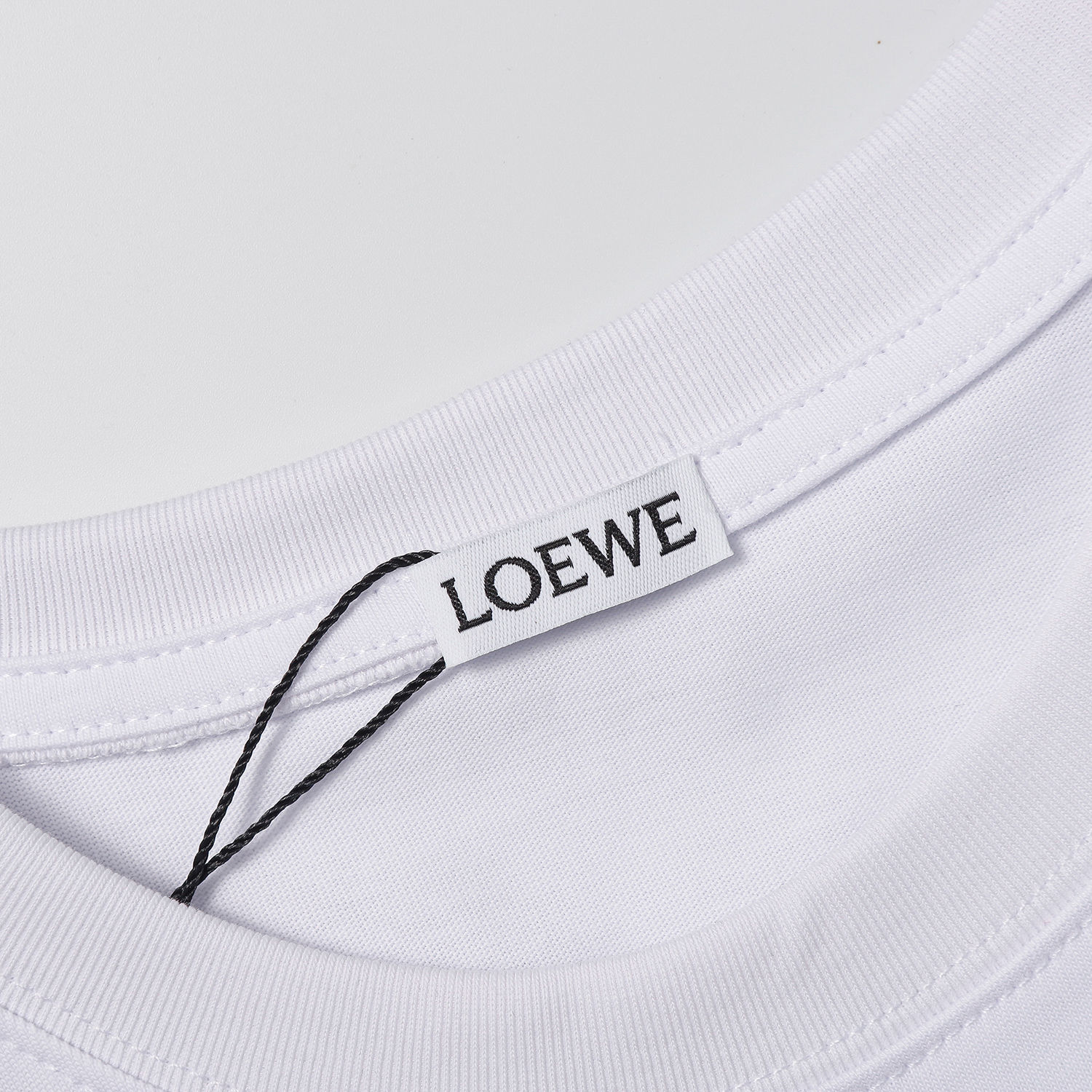 【LOEWE 公式旗艦店】（ロエベ）Tシャツ、ご好評に付き再入荷！