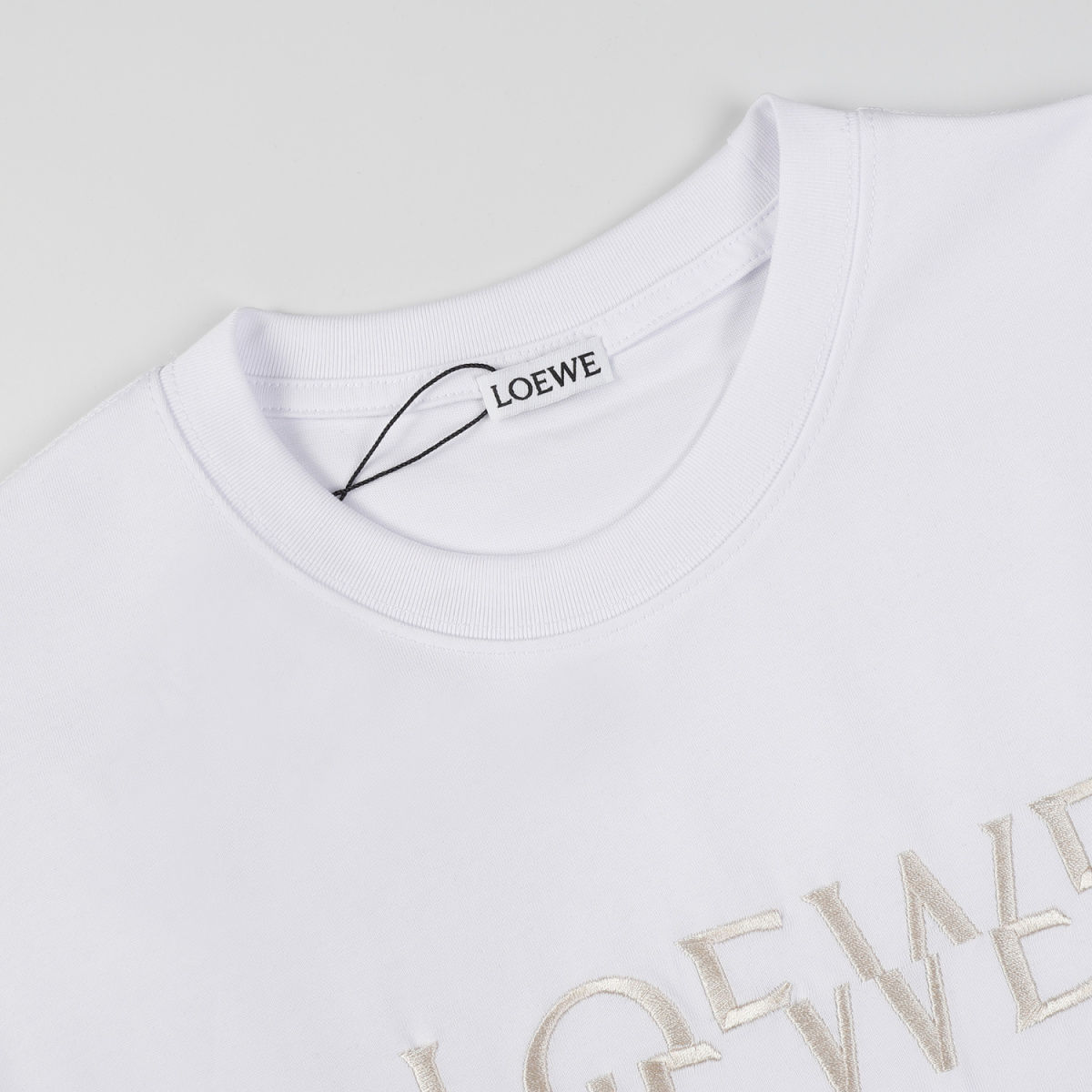 【LOEWE 公式旗艦店】（ロエベ）Tシャツ、ご好評に付き再入荷！
