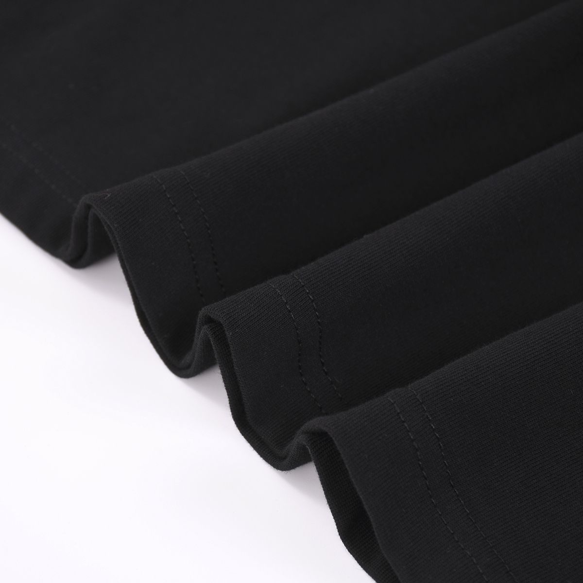 【FENDI公式旗艦店】 Tシャツ ご好評に付き再入荷！