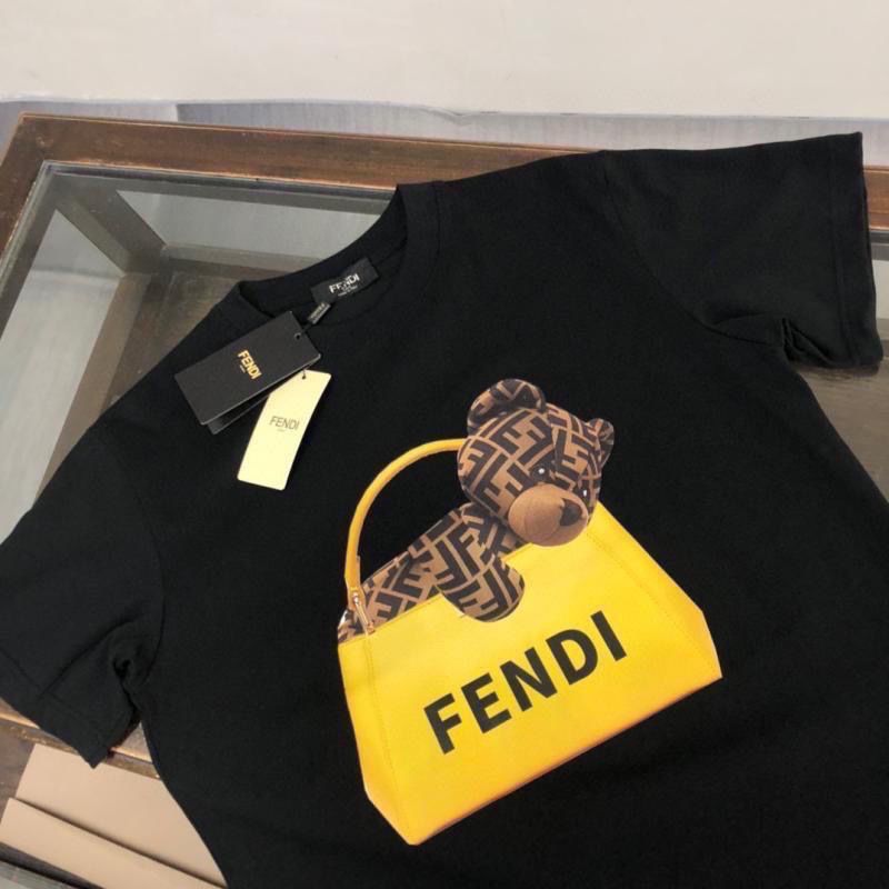【FENDI公式旗艦店】 Tシャツ ご好評に付き再入荷！