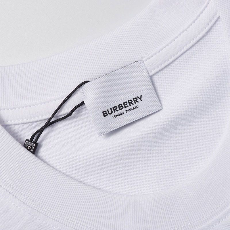 【BURBERRY 公式旗艦店】バーバリー Tシャツ ご好評に付き再入荷！