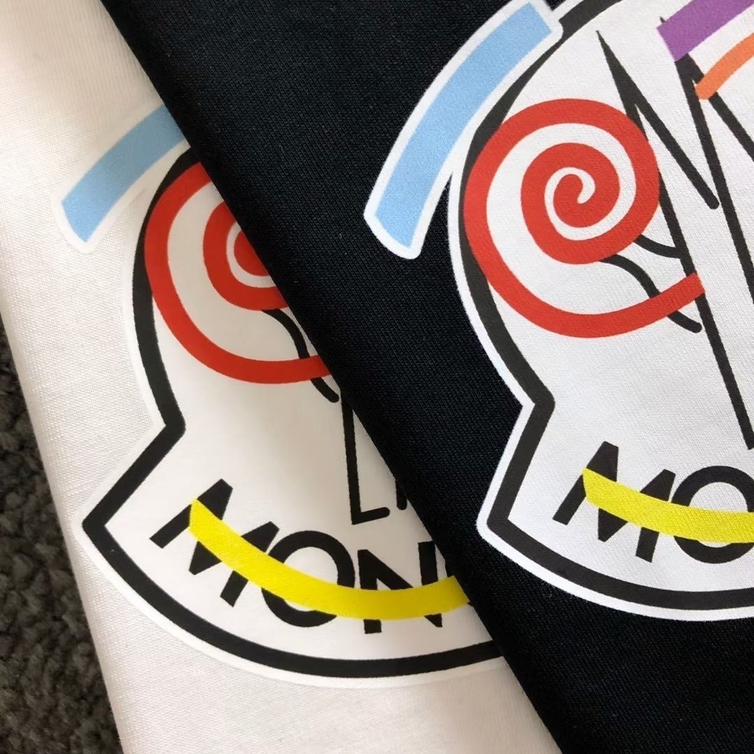 【Moncler 】（モンクレール）男女兼用、ご好評に付き再入荷！