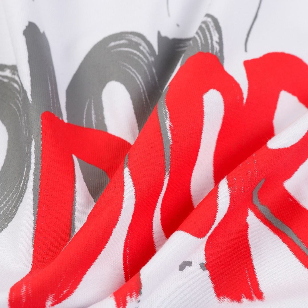 【DIOR】（ディオール）半袖 ご好評に付き再入荷！