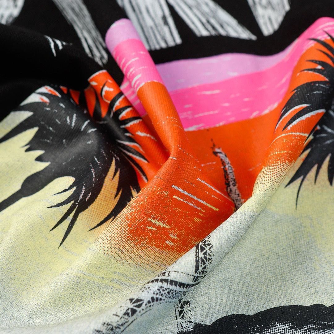 【BALENCIAGA 公式旗艦店】バレンシアガ Tシャツご好評に付き再入荷！