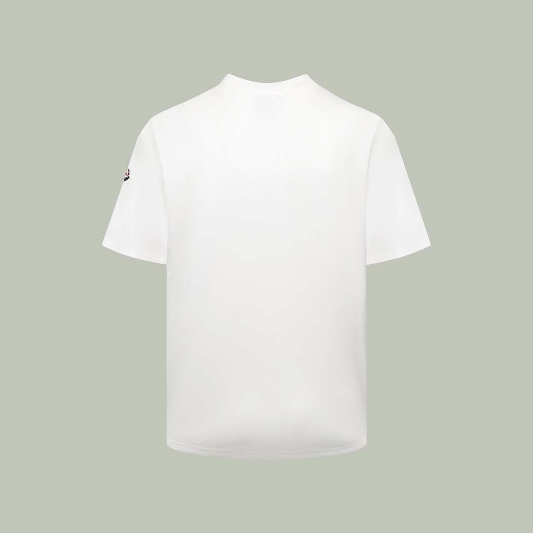 【Moncler 】（モンクレール）男女兼用、ご好評に付き再入荷！