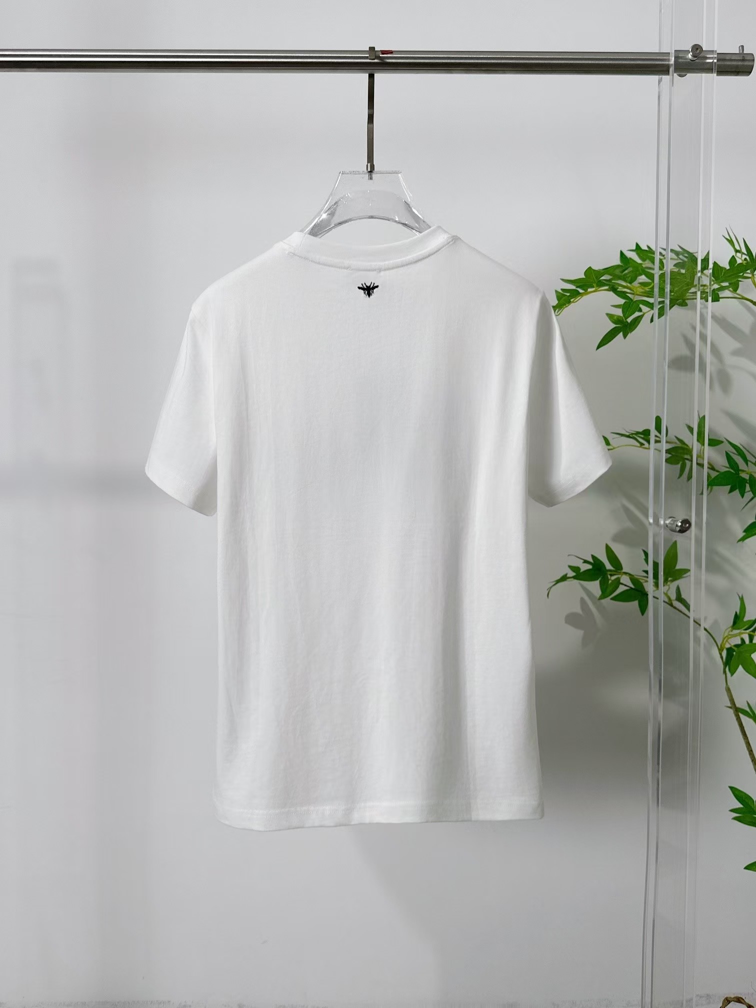 【DIOR 公式旗艦店】ディオール Tシャツ ご好評に付き再入荷！