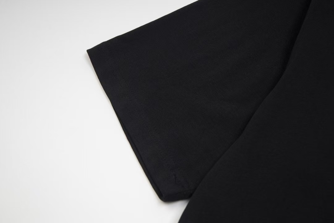 【Moncler 】（モンクレール）男女兼用、ご好評に付き再入荷！