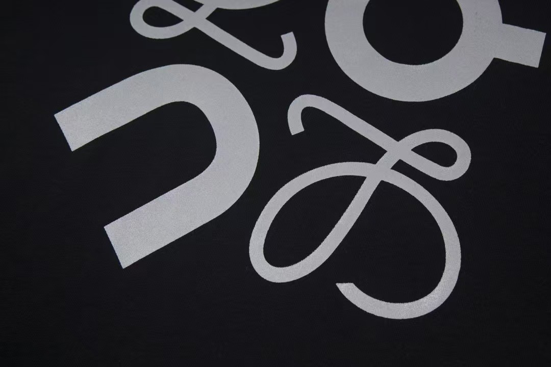 【LOEWE 公式旗艦店】（ロエベ）Tシャツ、ご好評に付き再入荷！