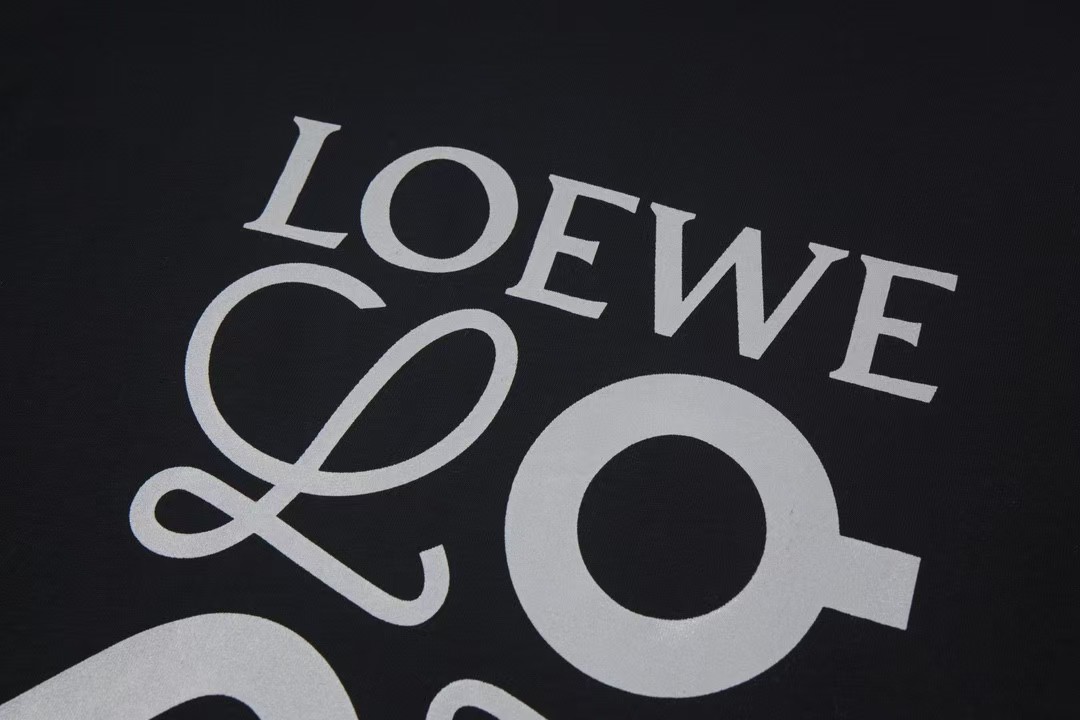 【LOEWE 公式旗艦店】（ロエベ）Tシャツ、ご好評に付き再入荷！