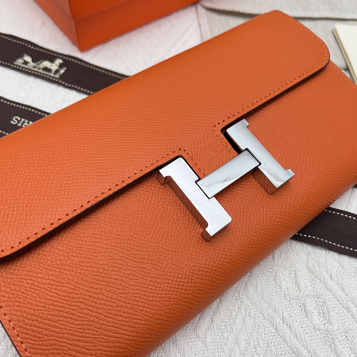 HERMES Constance To Go バックル付きシルバーエプソン牛革クラッチウォレットカードケース