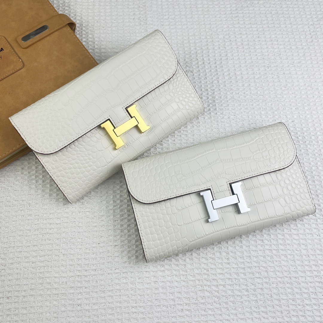 Hermes(エルメス)Constance Long Wallet 財布とクラッチバッグ