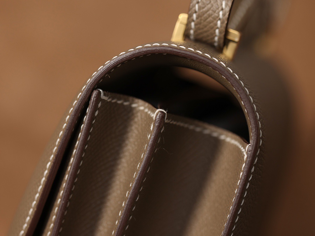 HERMES Constance Slim シルバーバックル エプソムレザー 財布 ハンドバッグ ショルダーバッグ 通常サイズ レディース 