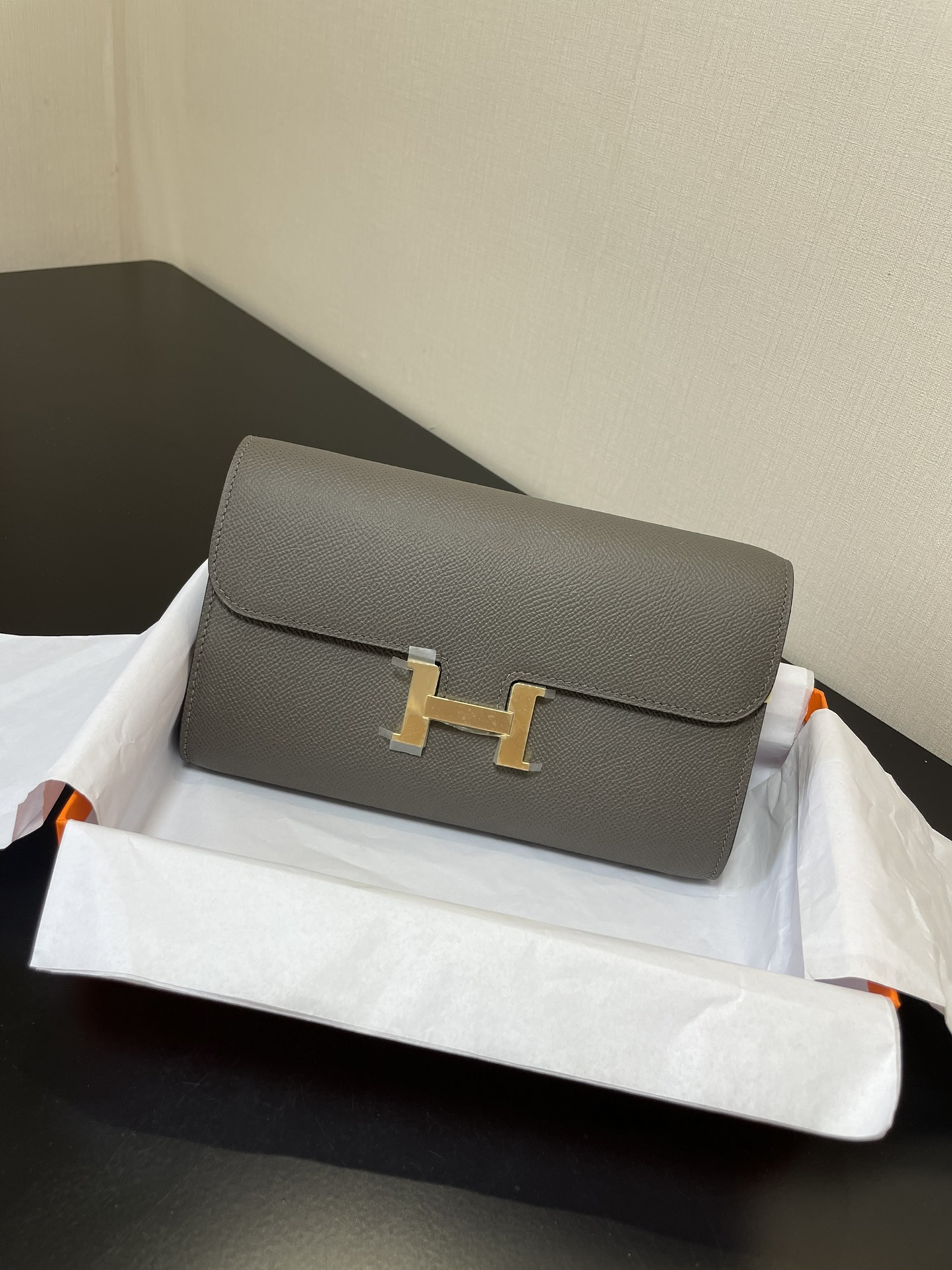 HERMES Constance To Go バックル付きシルバーエプソン牛革クラッチウォレットカードケース